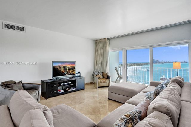 500 Bayview Dr 1422, Sunny Isles Beach, FL 33160