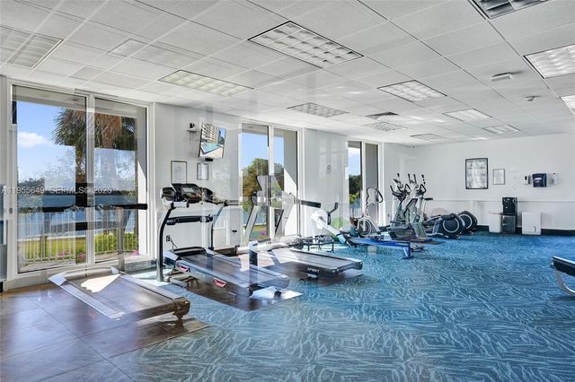 500 Bayview Dr 1422, Sunny Isles Beach, FL 33160