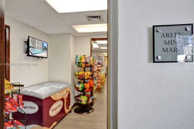 500 Bayview Dr 1422, Sunny Isles Beach, FL 33160