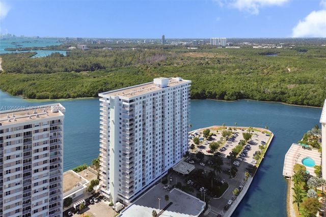 500 Bayview Dr 1422, Sunny Isles Beach, FL 33160