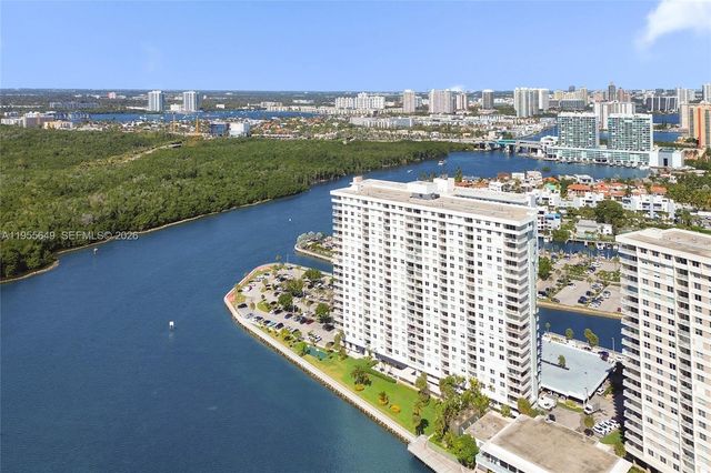 500 Bayview Dr 1422, Sunny Isles Beach, FL 33160