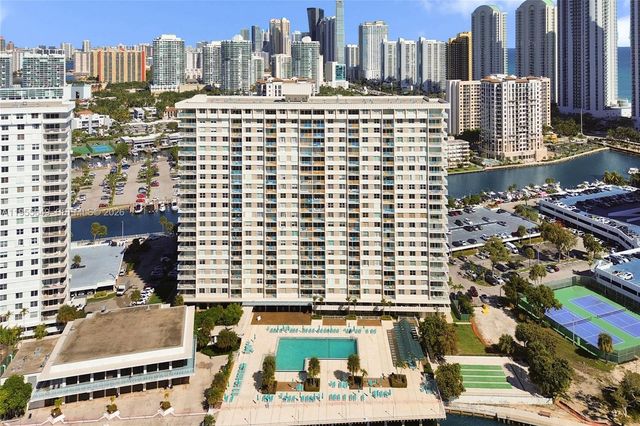 500 Bayview Dr 1422, Sunny Isles Beach, FL 33160