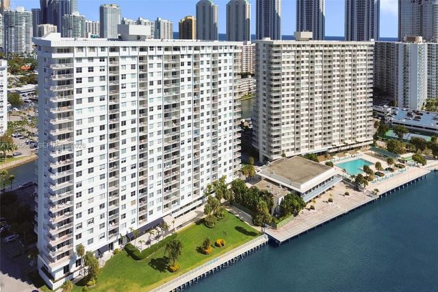 500 Bayview Dr 1422, Sunny Isles Beach, FL 33160