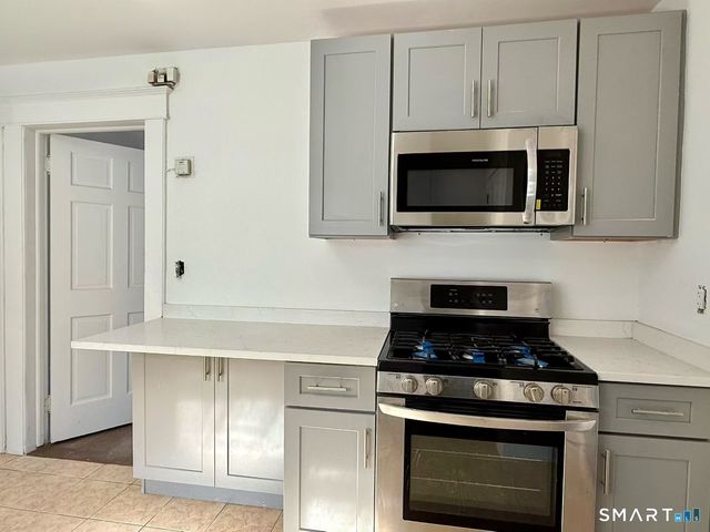 60 Stephen Street, Stamford, CT 06902