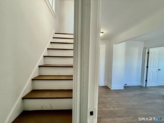 60 Stephen Street, Stamford, CT 06902