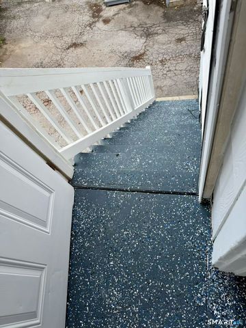 60 Stephen Street, Stamford, CT 06902