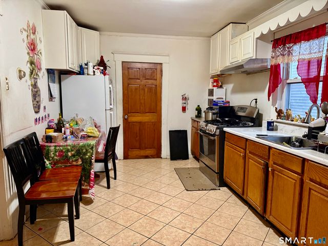 60 Stephen Street, Stamford, CT 06902