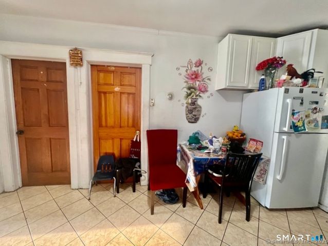 60 Stephen Street, Stamford, CT 06902