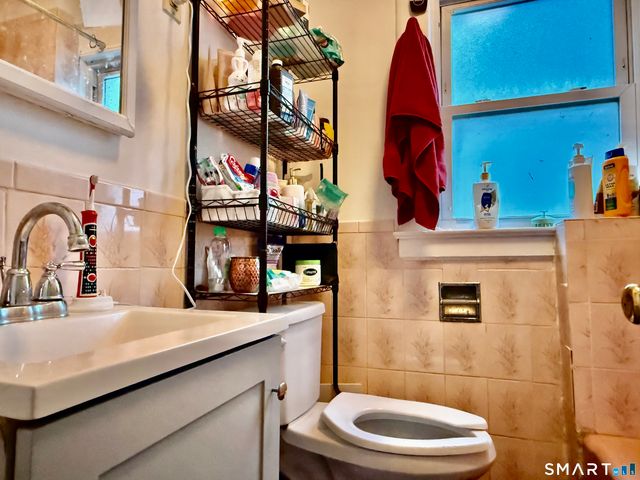 60 Stephen Street, Stamford, CT 06902