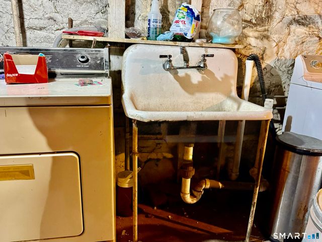 60 Stephen Street, Stamford, CT 06902