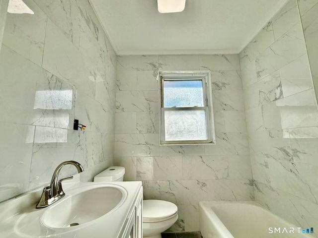 60 Stephen Street, Stamford, CT 06902