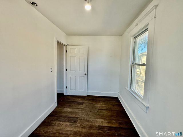 60 Stephen Street, Stamford, CT 06902