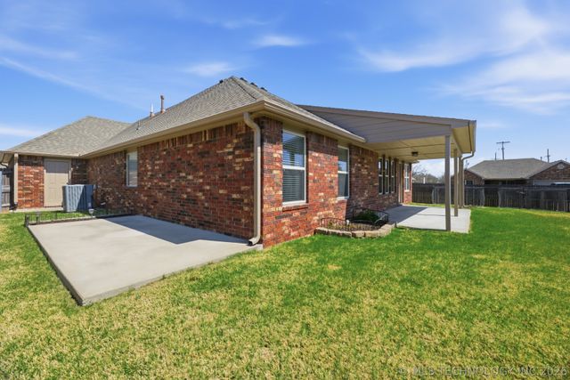 14320 E 92nd Street North, Owasso, OK 74055