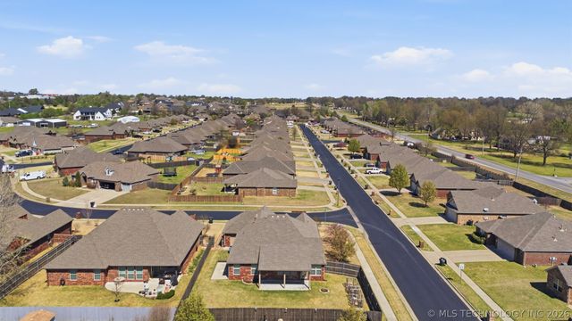 14320 E 92nd Street North, Owasso, OK 74055