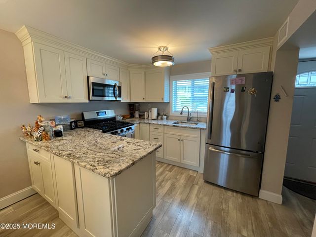 20 Vine Court, Long Branch, NJ 07740
