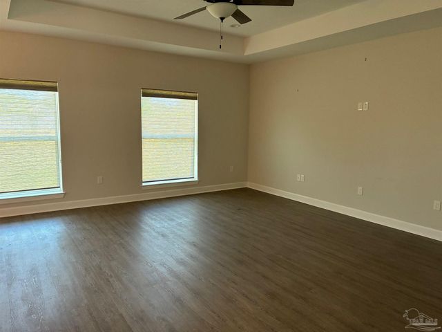 4090 Manchester Ct, Pace, FL 32571