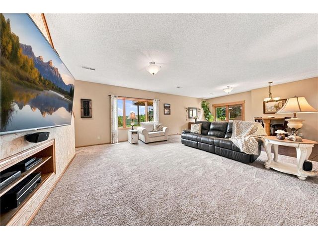 413 New Century Drive, Hudson, WI 54016