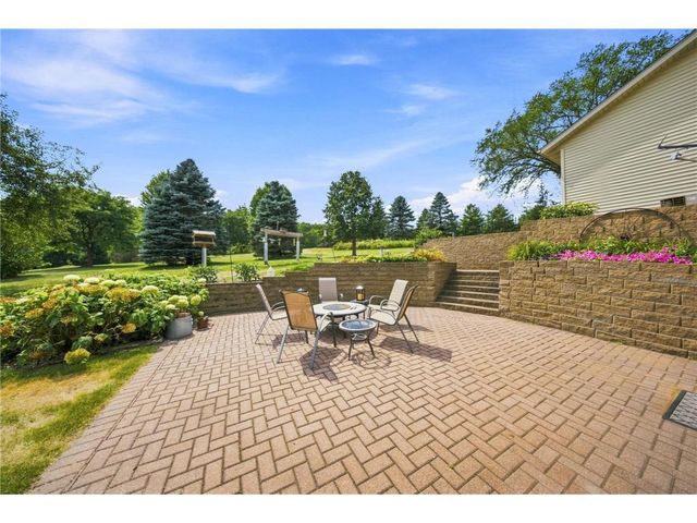 413 New Century Drive, Hudson, WI 54016