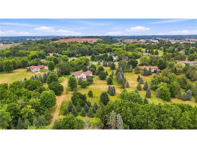 413 New Century Drive, Hudson, WI 54016