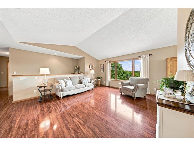 413 New Century Drive, Hudson, WI 54016