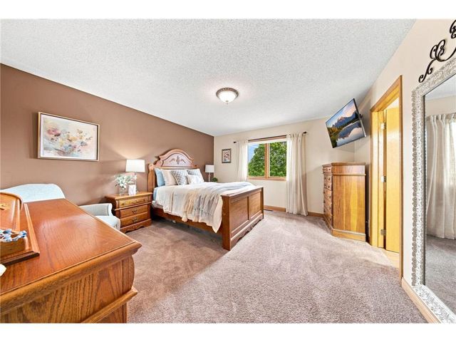 413 New Century Drive, Hudson, WI 54016