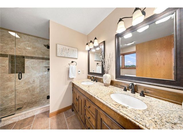 413 New Century Drive, Hudson, WI 54016