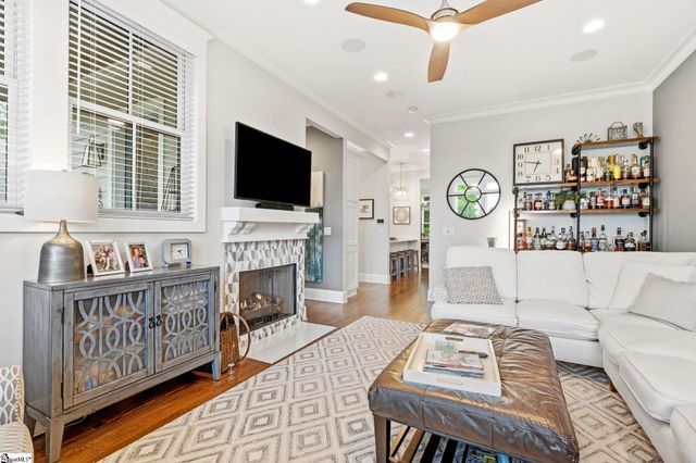 208-B Perry Avenue, Greenville, SC 29601