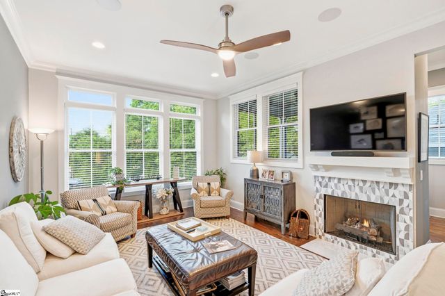 208-B Perry Avenue, Greenville, SC 29601