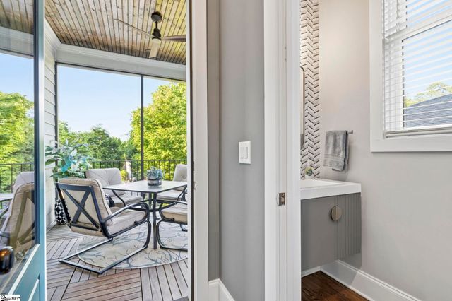 208-B Perry Avenue, Greenville, SC 29601