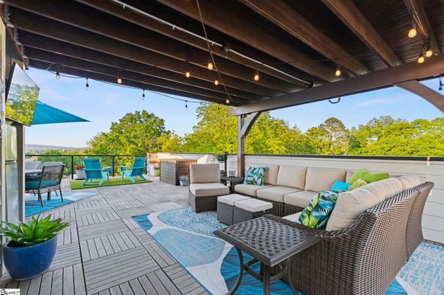 208-B Perry Avenue, Greenville, SC 29601