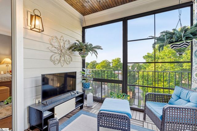 208-B Perry Avenue, Greenville, SC 29601