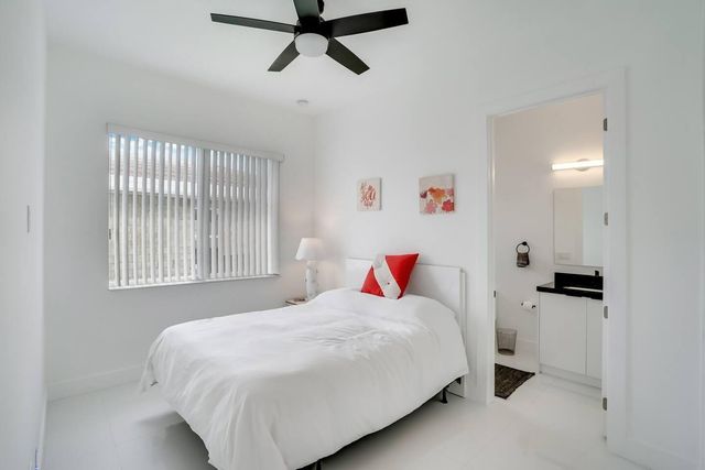 2962 NW 10th Court, Fort Lauderdale, FL 33311