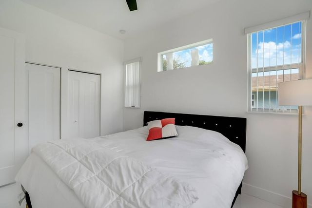 2962 NW 10th Court, Fort Lauderdale, FL 33311