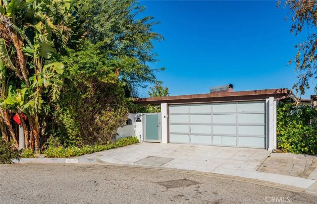 3844 Bobstone, Sherman Oaks, CA 91423