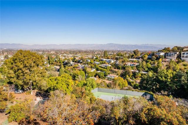 3844 Bobstone, Sherman Oaks, CA 91423