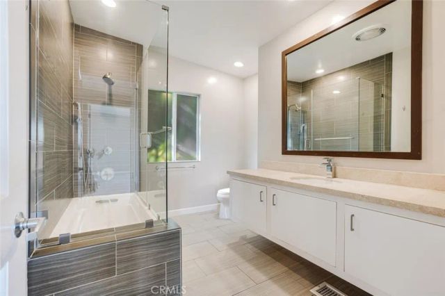 3844 Bobstone, Sherman Oaks, CA 91423