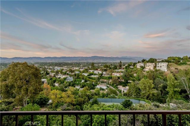 3844 Bobstone, Sherman Oaks, CA 91423