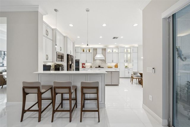 2420 COCO PALM CIRCLE, Wesley Chapel, FL 33543