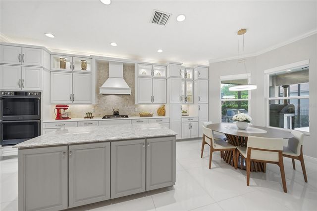 2420 COCO PALM CIRCLE, Wesley Chapel, FL 33543