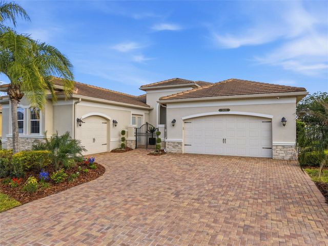 2420 COCO PALM CIRCLE, Wesley Chapel, FL 33543