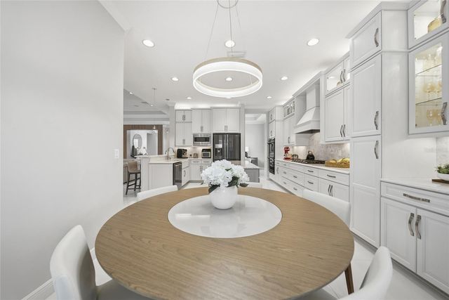 2420 COCO PALM CIRCLE, Wesley Chapel, FL 33543