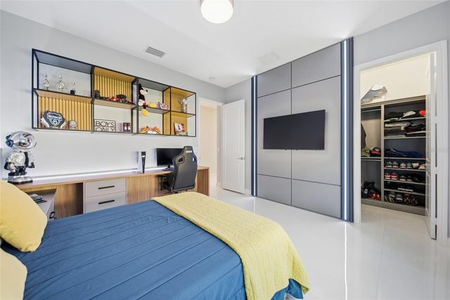 2420 COCO PALM CIRCLE, Wesley Chapel, FL 33543