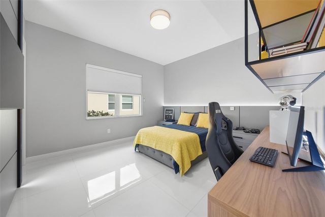 2420 COCO PALM CIRCLE, Wesley Chapel, FL 33543