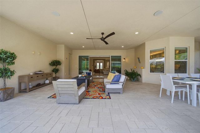 2420 COCO PALM CIRCLE, Wesley Chapel, FL 33543