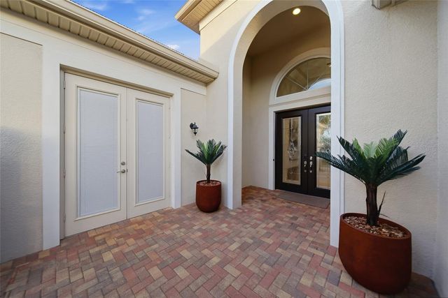 2420 COCO PALM CIRCLE, Wesley Chapel, FL 33543