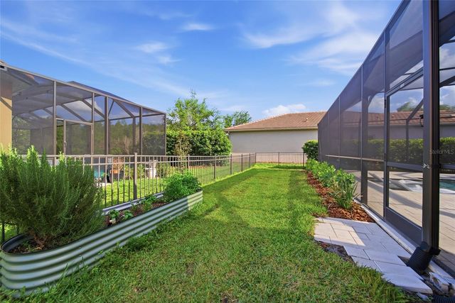 2420 COCO PALM CIRCLE, Wesley Chapel, FL 33543