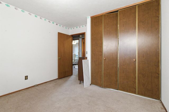 2806 W Chicago Street, Springfield, MO 65803