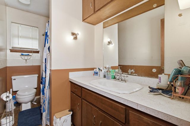 2806 W Chicago Street, Springfield, MO 65803