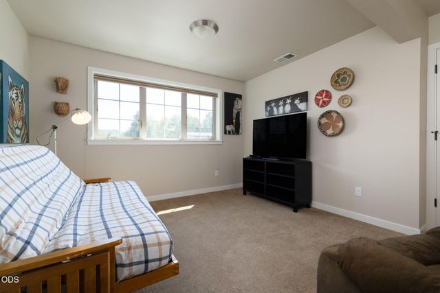 63154 Iner Loop, Bend, OR 97701