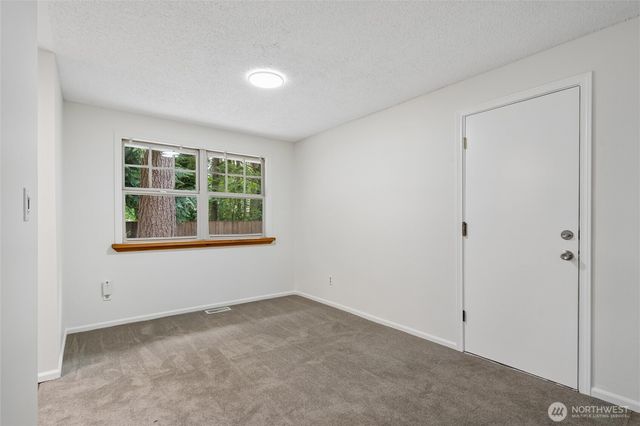 6724 Alder Glen Drive SE, Olympia, WA 98513